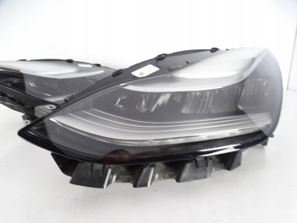 Фара перед передня ліва tesla 3 full led Ціна