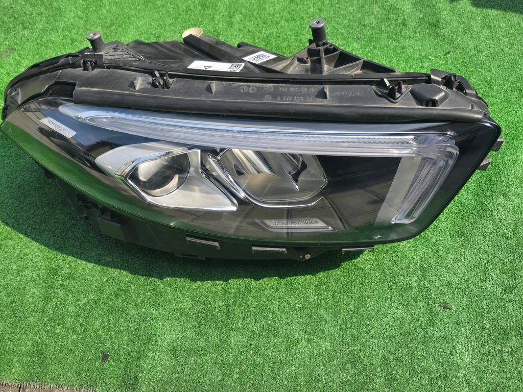 фото №1, Mercedes a-klasa w177 full led лампа передняя