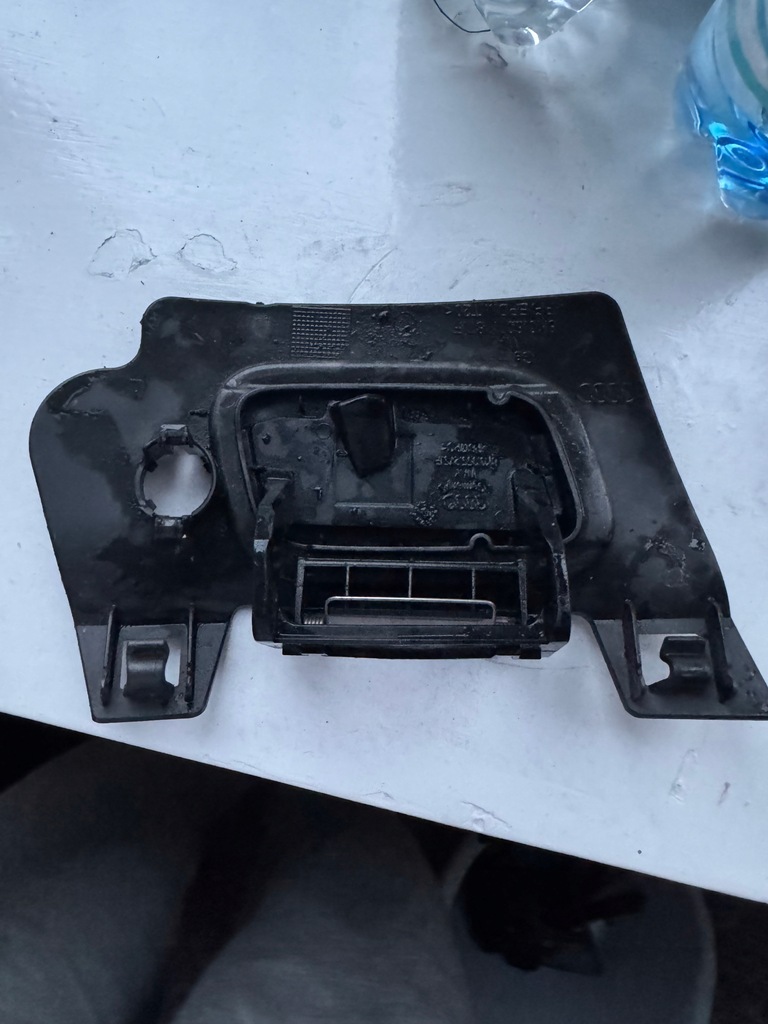 фото №7, Audi a4 b8 - заглушка розпилювача фара ліва передня 8k0807787f