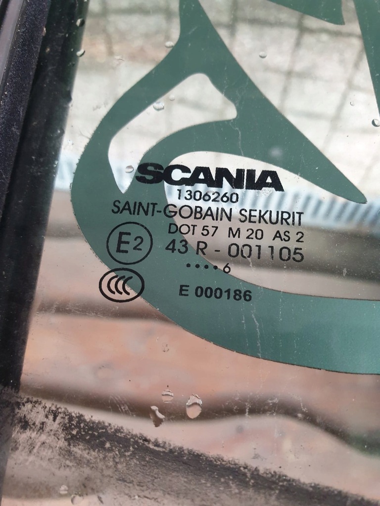 фото №1, Стекло дверь scania r 1306259,1306260