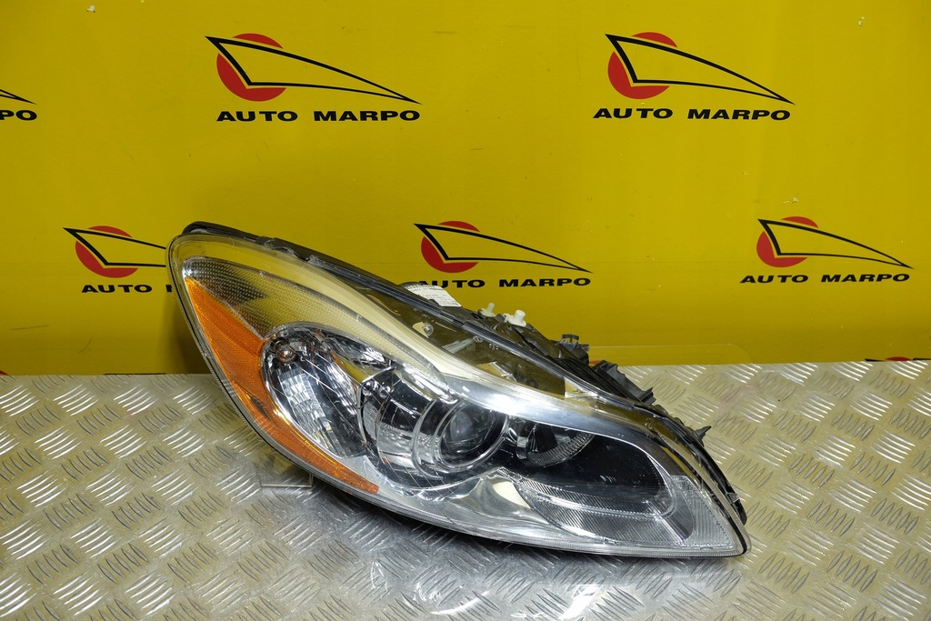 фото №7, Volvo c30 2010- фара лампа перед ксенон r usa