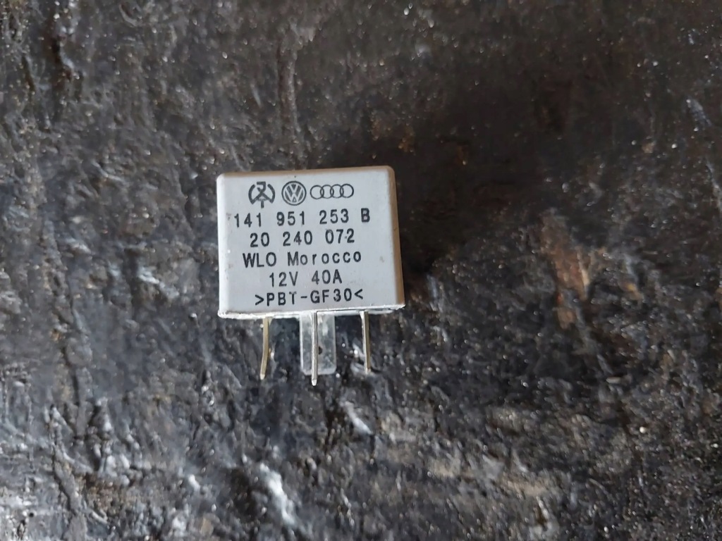 Реле 53 volkswagen touran i 141951253b Ціна