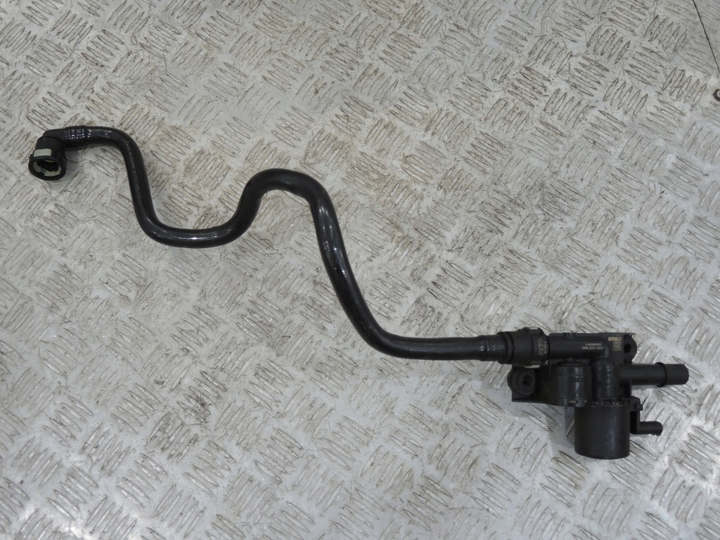 фото №1, Porsche panamera 971 электроклапан 7p5201559