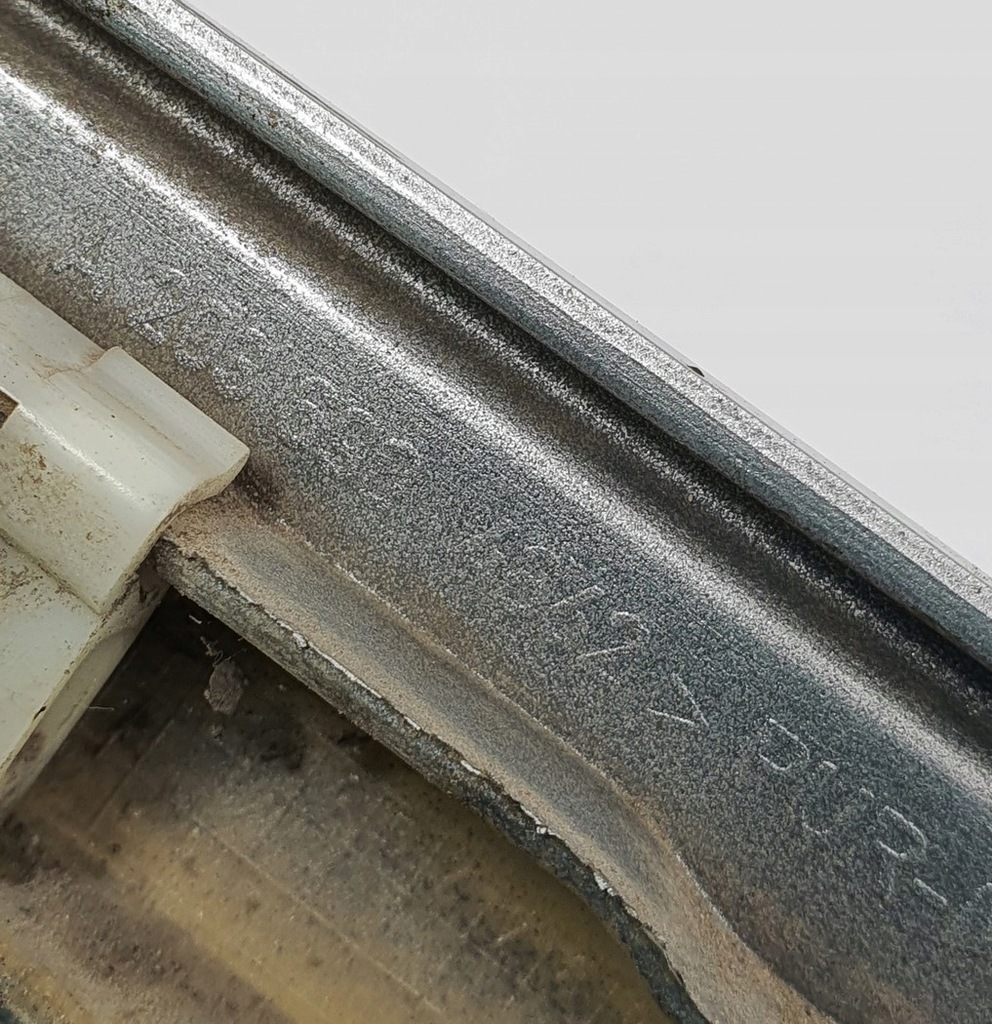 фото №5, Молдинг крила правий перед 744 mercedes w203