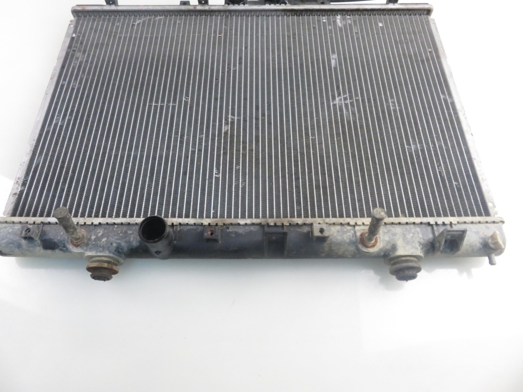 Радіатор води mitsubishi pajero pinin 2.0 gdi mr373172 в Україні