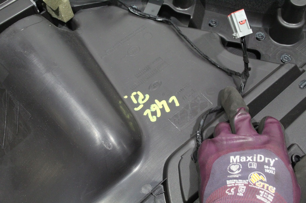 фото №5, Обивка обшивка дверь правый задняя discovery v 5 l462