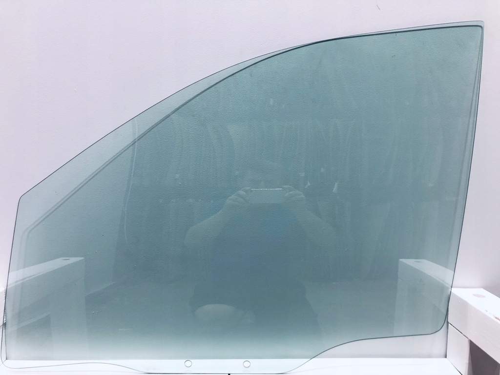 фото №1, Скло бічна ліва передня mitsubishi space runner