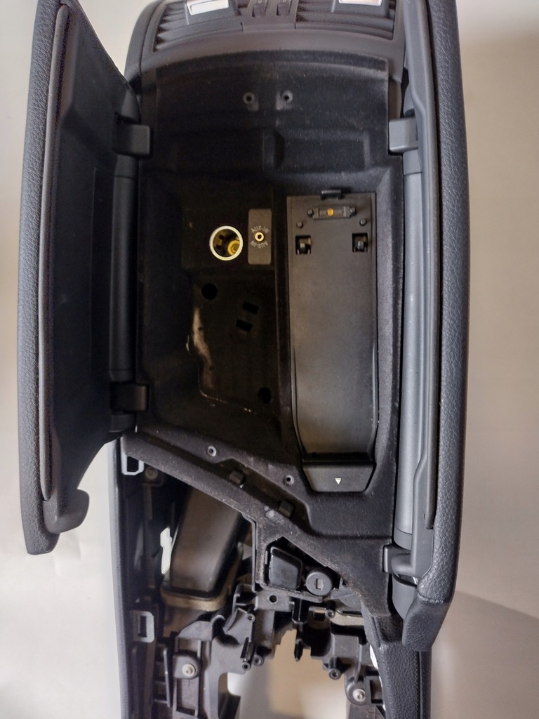 фото №8, Туннель подлокотник решётки обдув bmw f11 europa