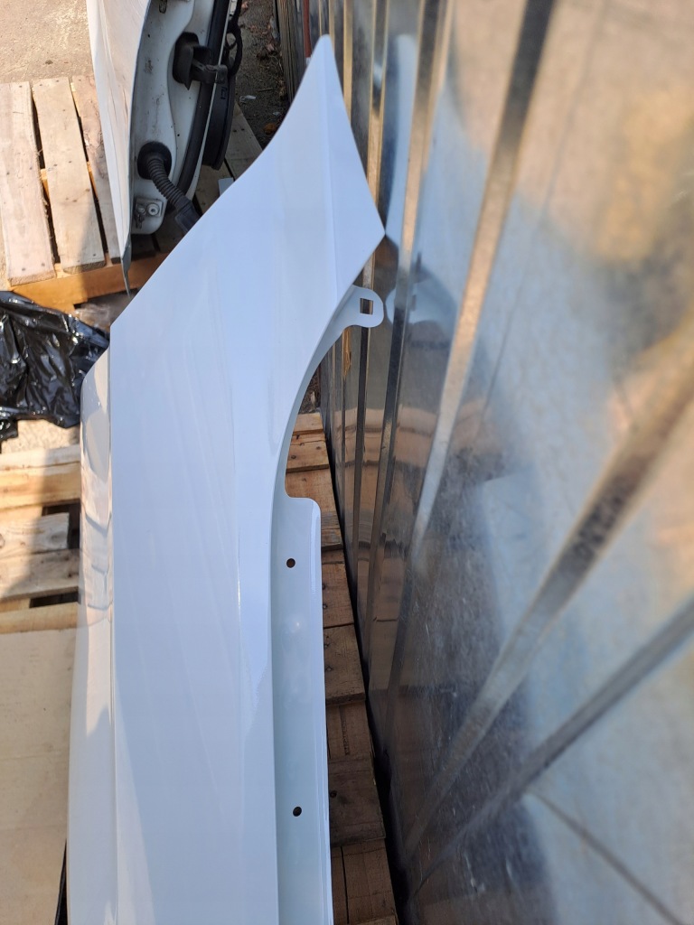 Крыло  правый  перед передний bmw 1 f20 a96 Оригинал