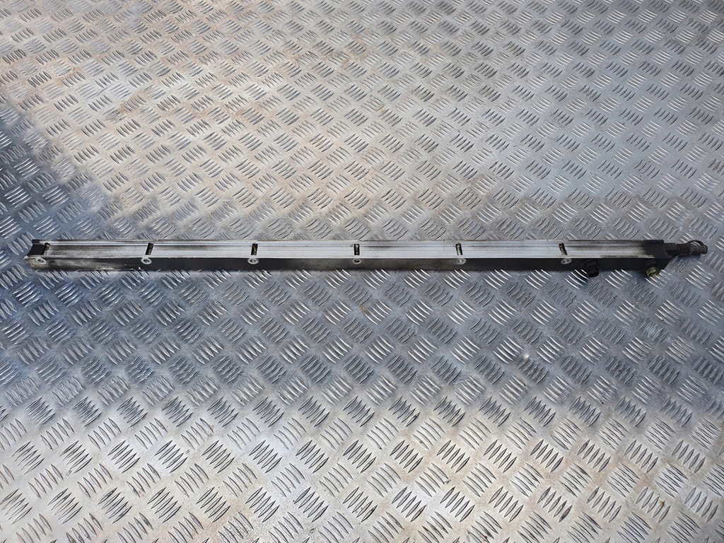 фото №1, Молдинг топливная scania r s