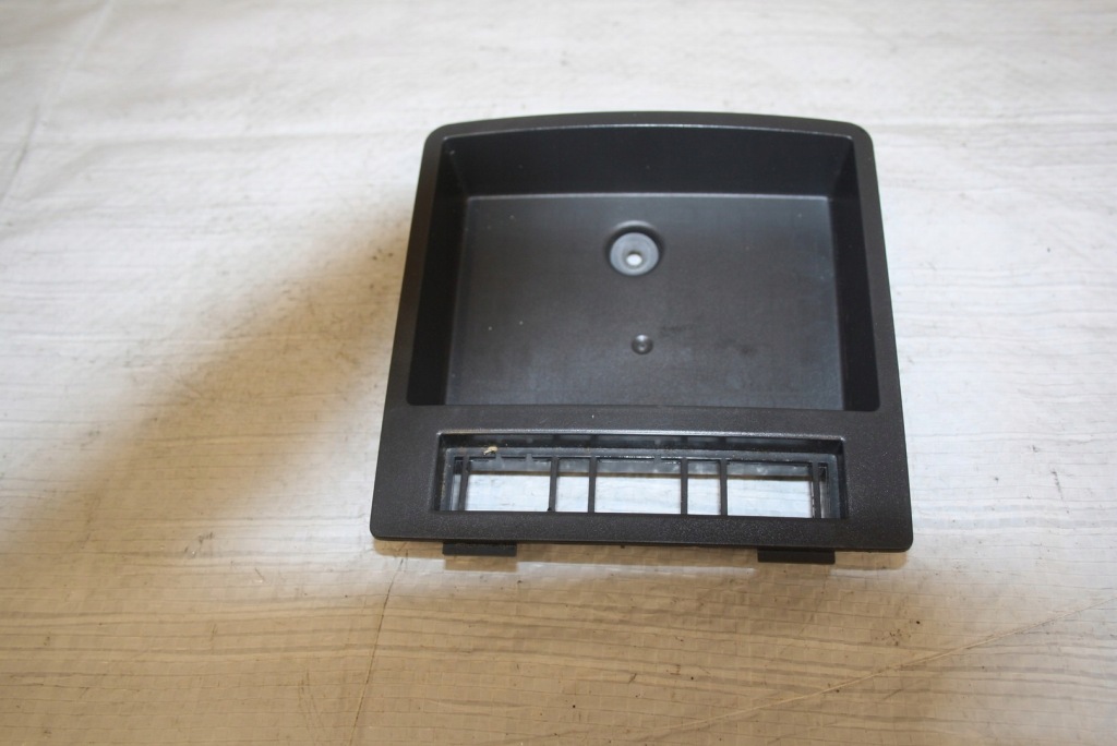 Купити Vw touran 2005 r полиця бардачок консолі 1t1857368