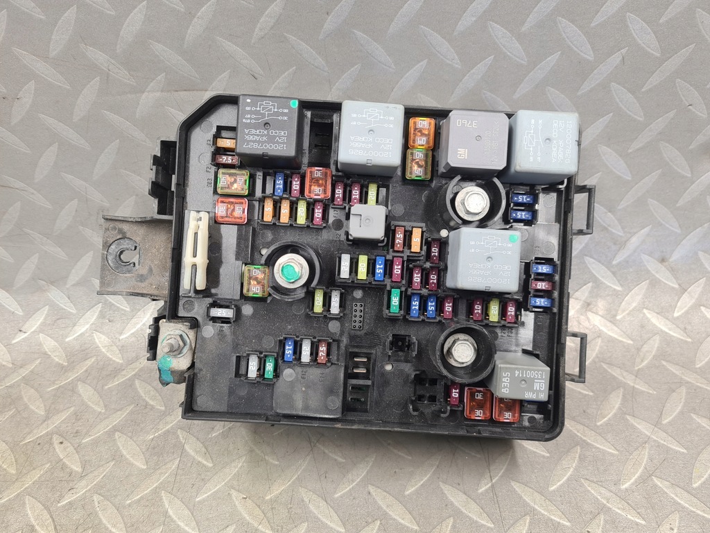 фото №1, 95941621 коробка блок управління запобіжників opel mokka