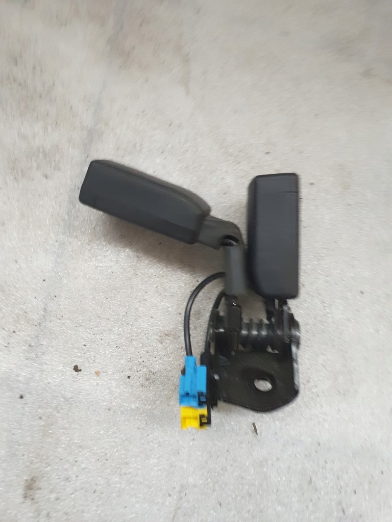 фото №5, Защёлки поперечина правый задняя mercedes w176 w246 w117