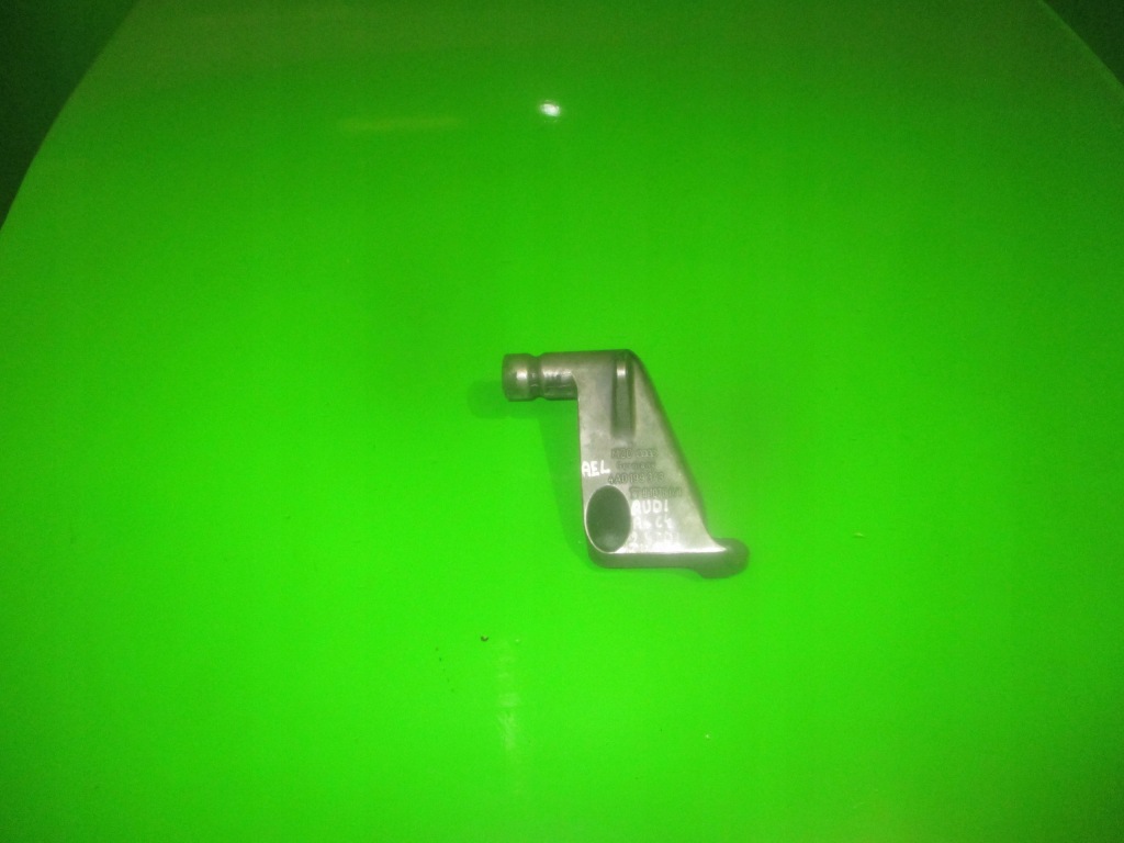 фото №1, Кронштейн двигателя кронштейн 2.5tdi ael audi a6 c4 100