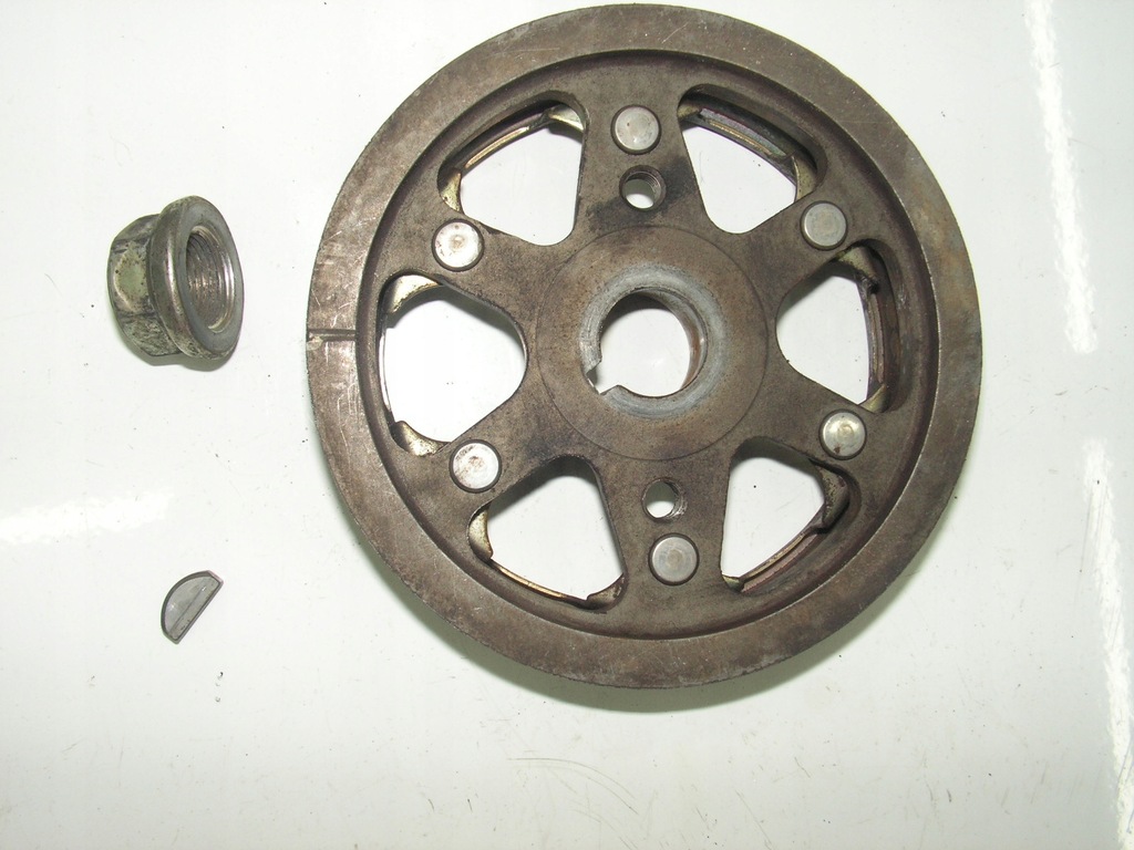 фото №1, Corolla verso ii 2,0 d4d колесо зубчасте шків насоса