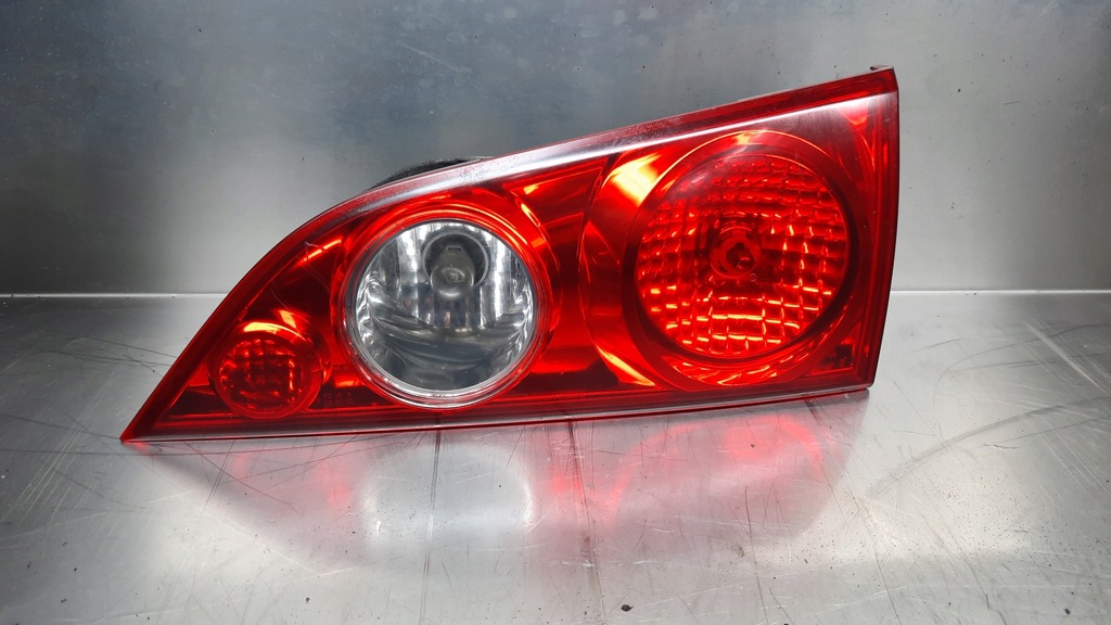 фото №1, Лампа задняя правая w крышка honda accord vii kombi 04r