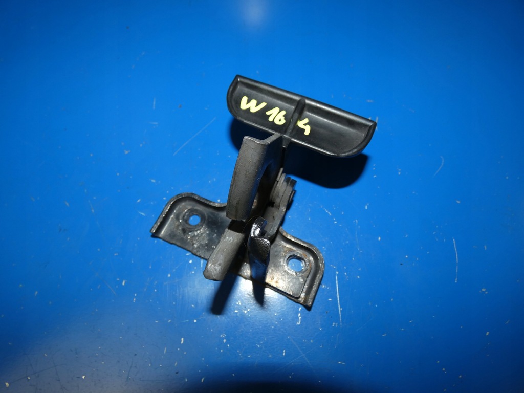 фото №1, Mercedes ml w164 засувка ручка капот