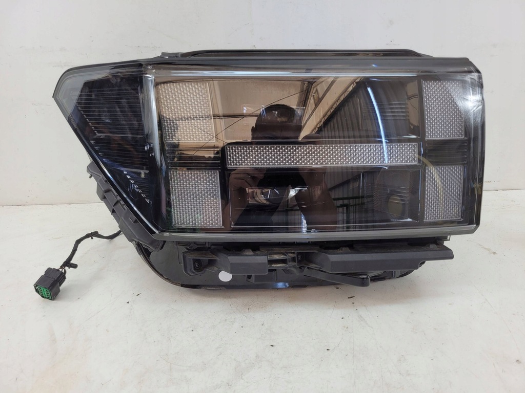 фото №1, Hyundai santa fe v mx5 права передня лампа