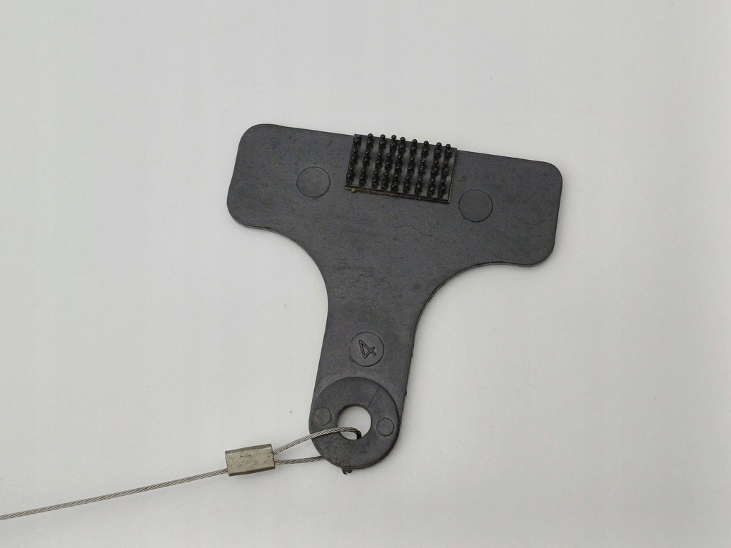 фото №9, Привод крышка заливной топлива hyundai trajet 2.0 957803a000 nr215