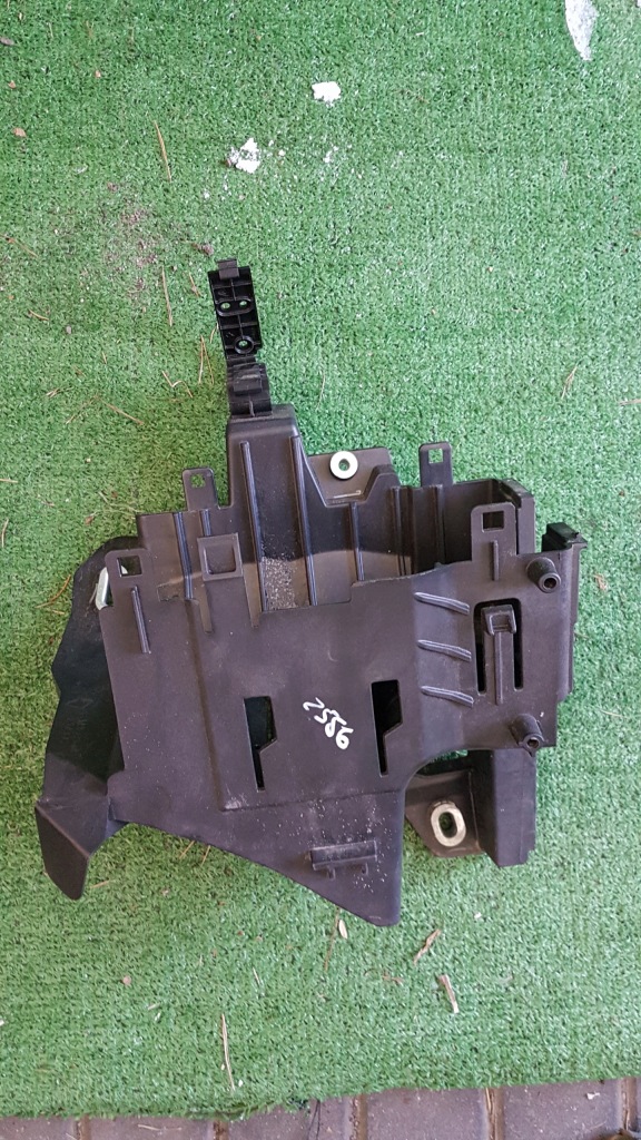 фото №1, Grand cherokee wk2 srt корпус комп'ютер