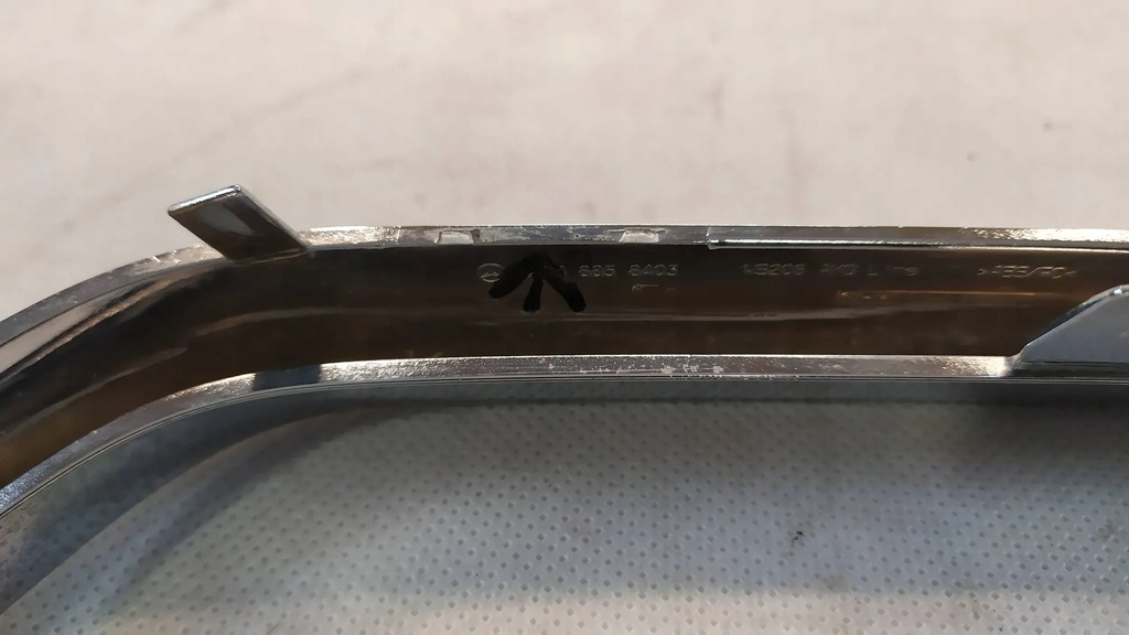 фото №5, Рамка правый хром выхлоп mercedes w206