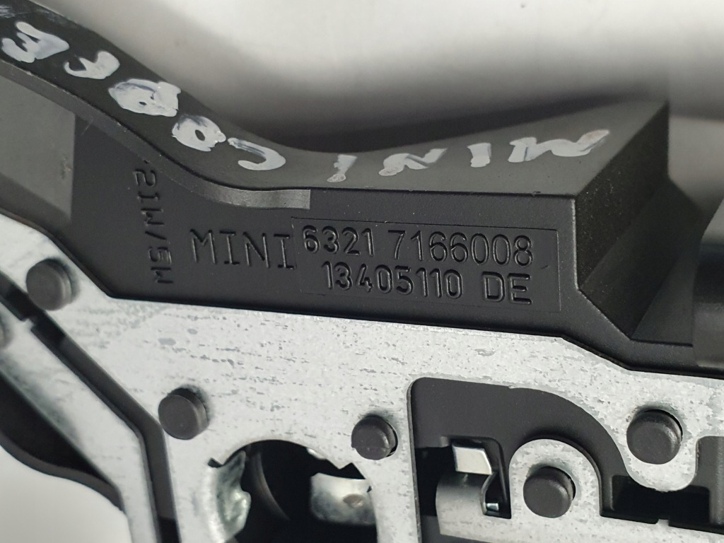 Вкладыш лампы mini r50 r53 рестайлинг  правый задний  7166008 кронштейн Доставка