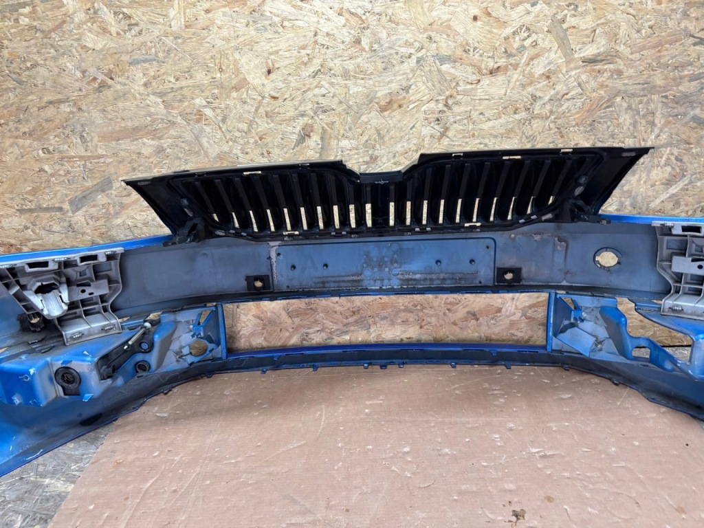 Бампер передній перед skoda octavia 3 5e 2012- протитуманна фара Зі Шроту