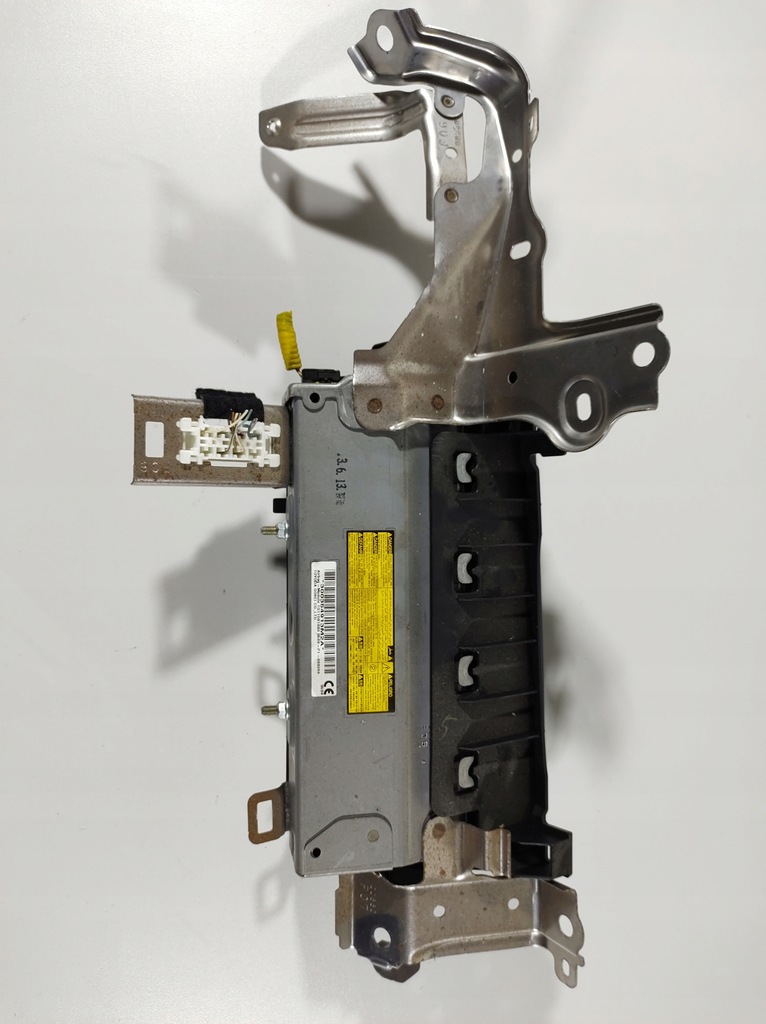 фото №9, Lexus is300h 13r подушка колінна подушка безпеки uk