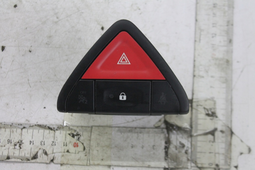 фото №1, Переключатель аварийных 68485jy00a koleos 07-16