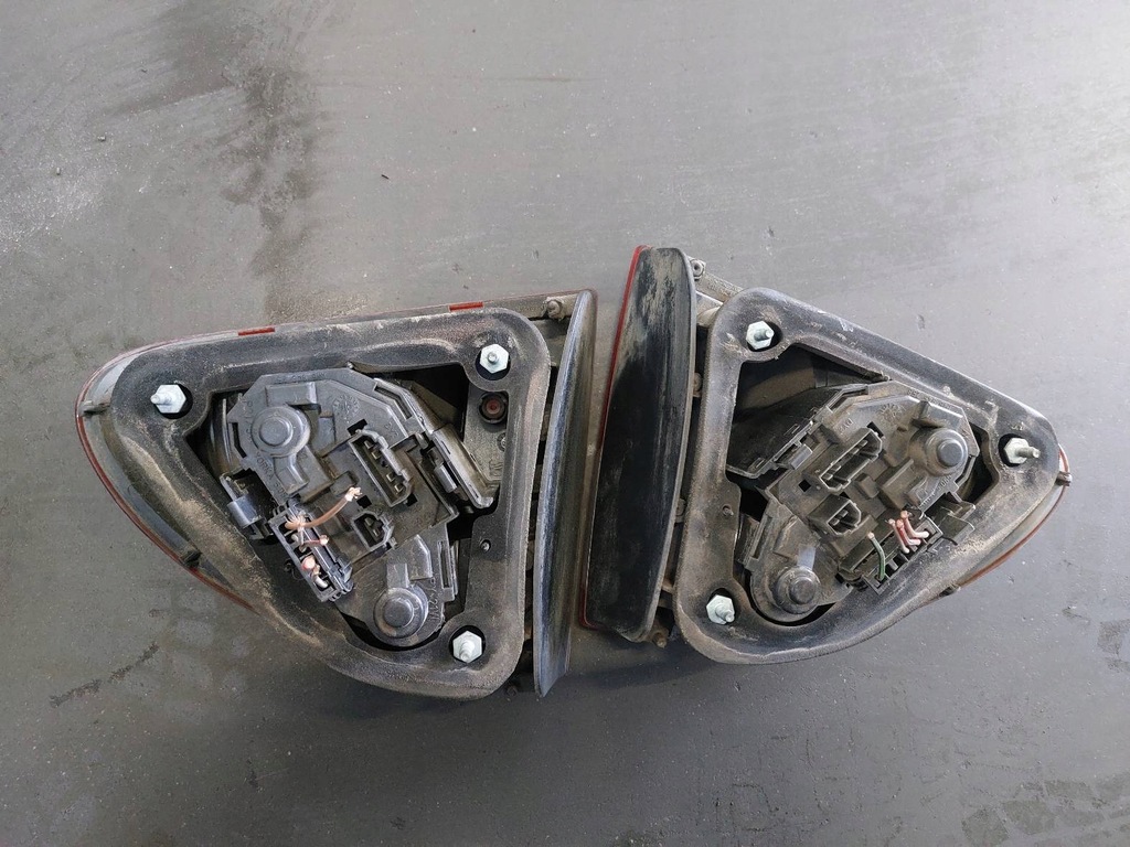 фото №13, Kompletny задняя крышка багажника бампер лампа правая левая seat leon i