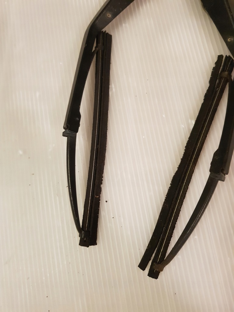 Рычаги дворник лампа mercedes w123 seria 3 Недорого