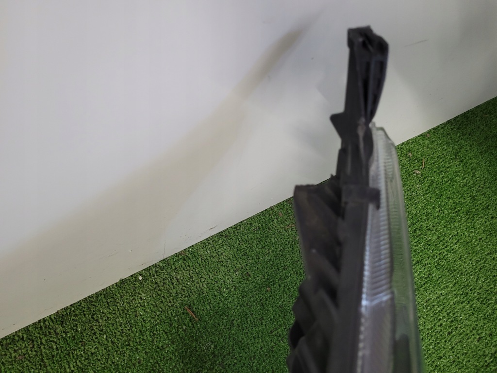 Ford transit custom рестайлинг  фара правый  левая фара линза обычная led Недорого