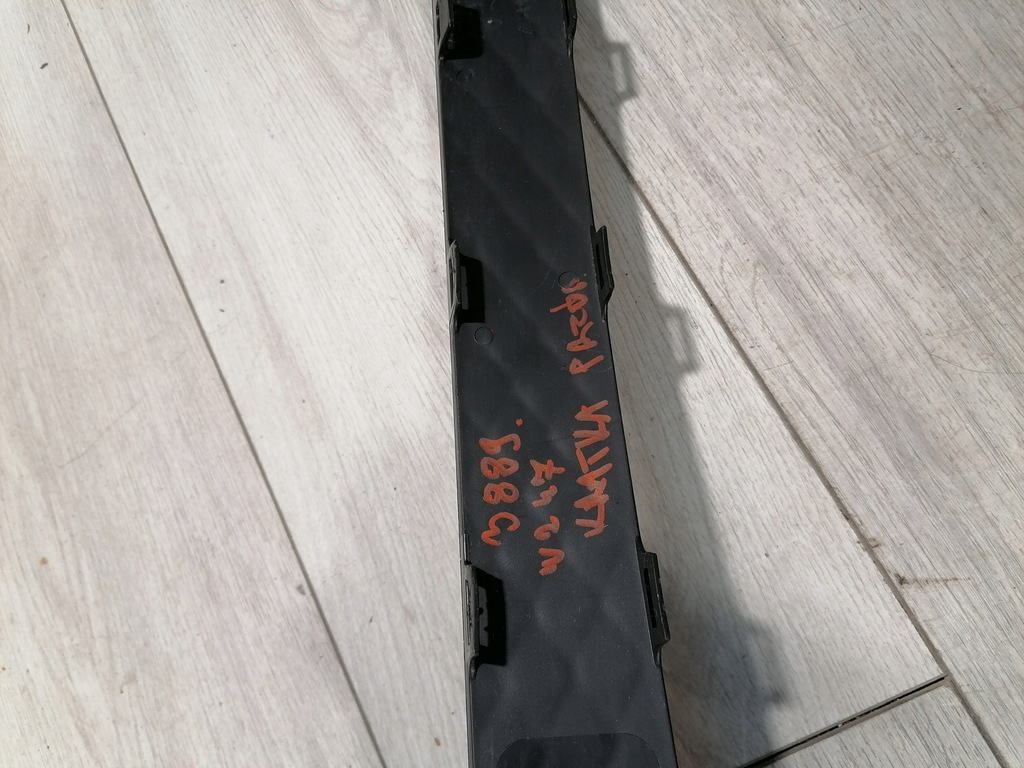 фото №10, Mb w247 решітка верхній бампер перед a2478851504