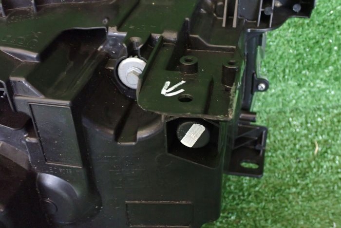 фото №11, Toyota land cruiser j250 j25 24- лампа левая передняя перед