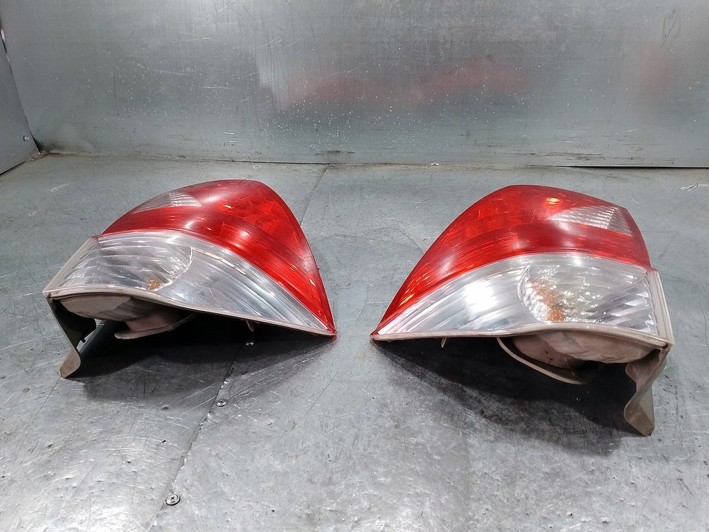 фото №10, Лампи задня комплект honda fr-v