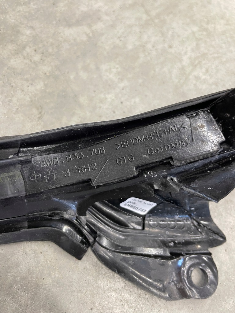 фото №5, Прокладка двері правий задня a5 8w оригінал ідеальний стан 8w8