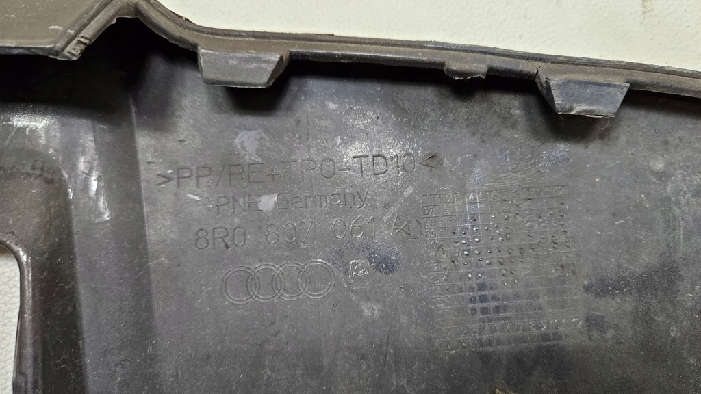 фото №10, Накладка бампера перед audi q5 8r0807061ad