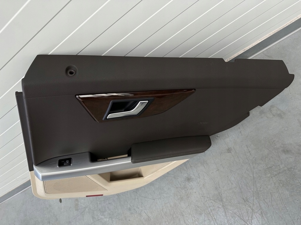 фото №4, Оббивка двері обшивка правий задній задня mercedes glk 204 x204