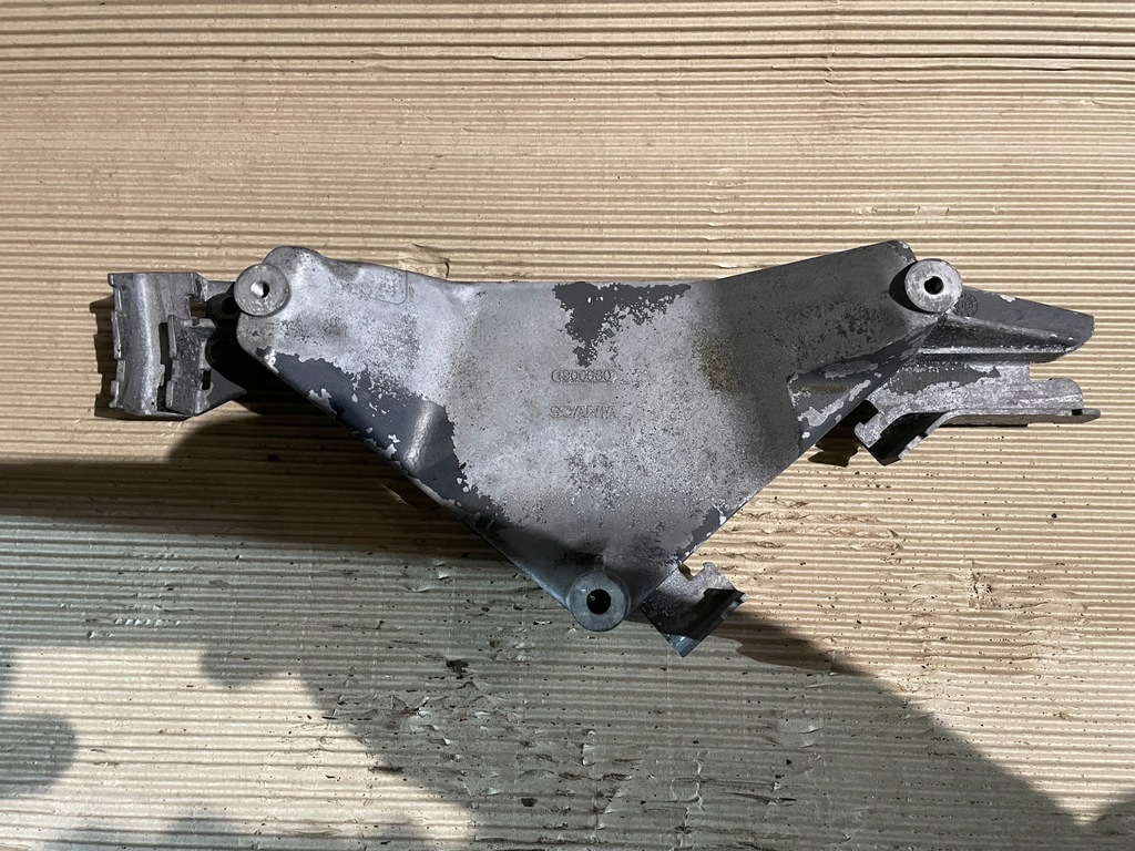 фото №1, Кронштейн кронштейн фильтра топлива scania r xpi 1900680