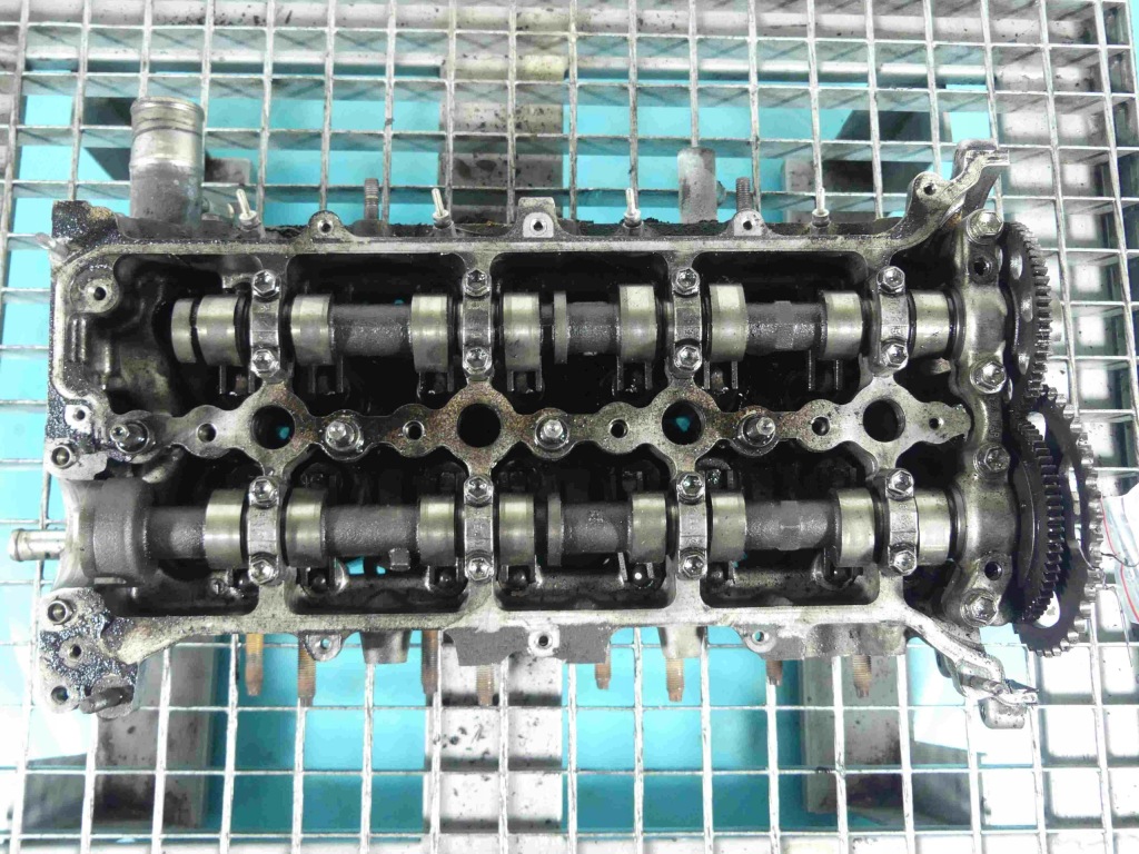 Головка вали toyota avensis 2 t25 2ad 2,2 d4d Недорого