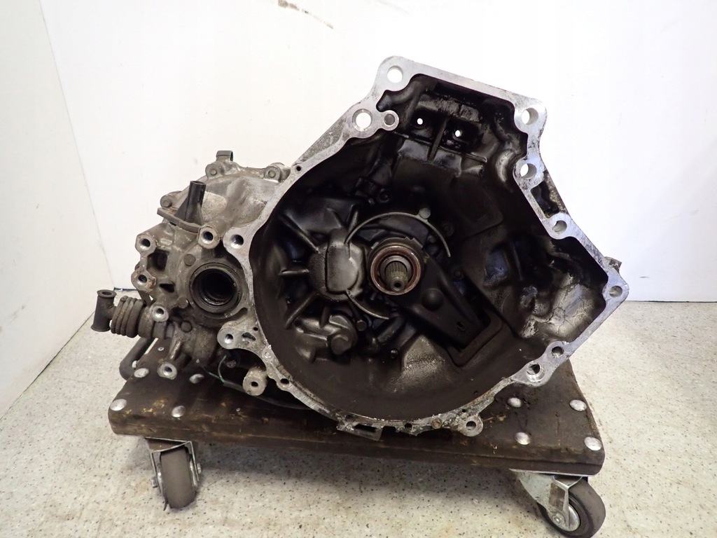 фото №1, Mazda premacy 2.0 дизель коробка передач передач