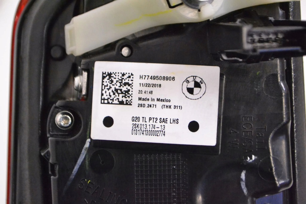 фото №8, Bmw 3 g20 g21 2019 ліва сторона лампи задній кришки багажника