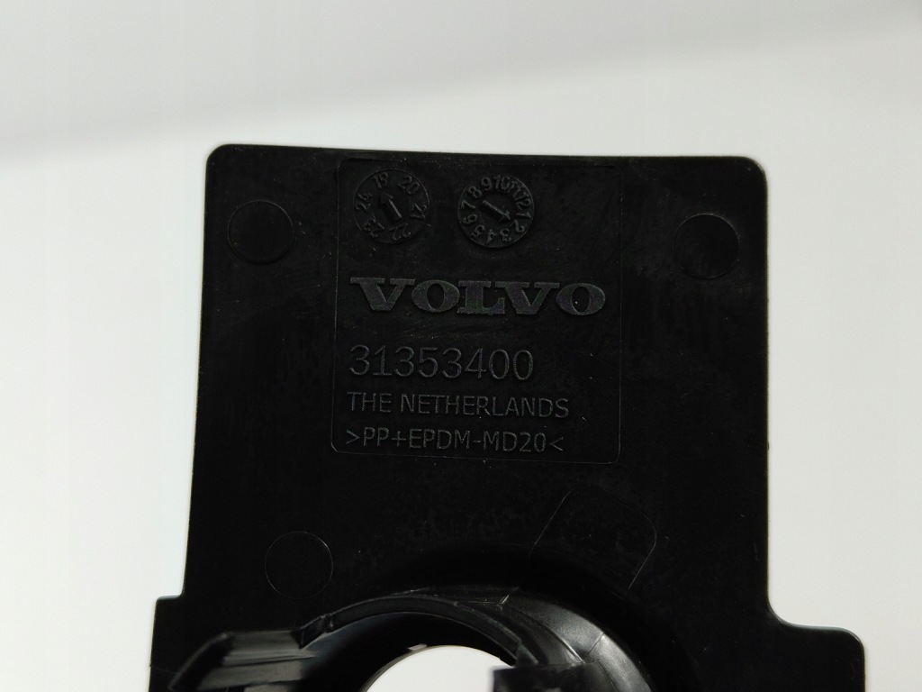фото №5, Volvo xc90 ii корзина датчика паркування правий задня 31353400