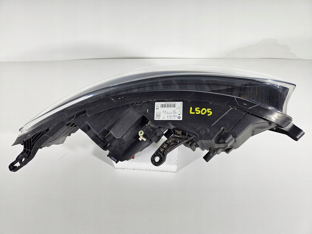 фото №4, Лампа левая перед передняя renault kadjar 2015- линза led cala eu