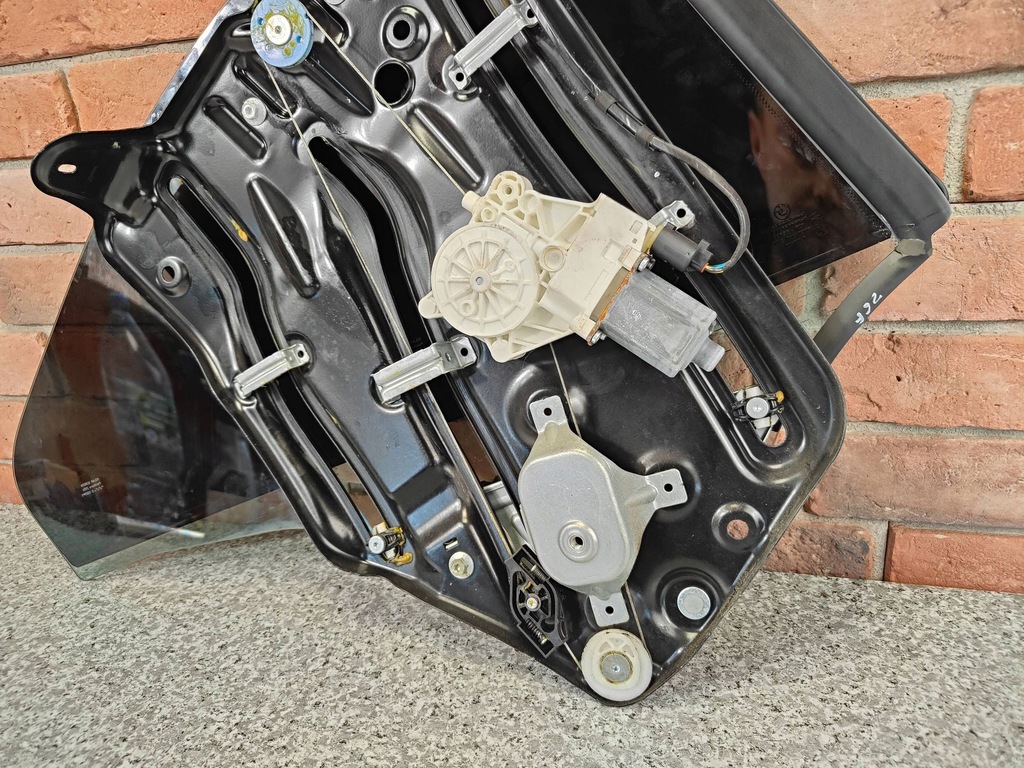 фото №8, Механізм підйому скло лівий задня задній bmw e93 cabrio + скло 7198049