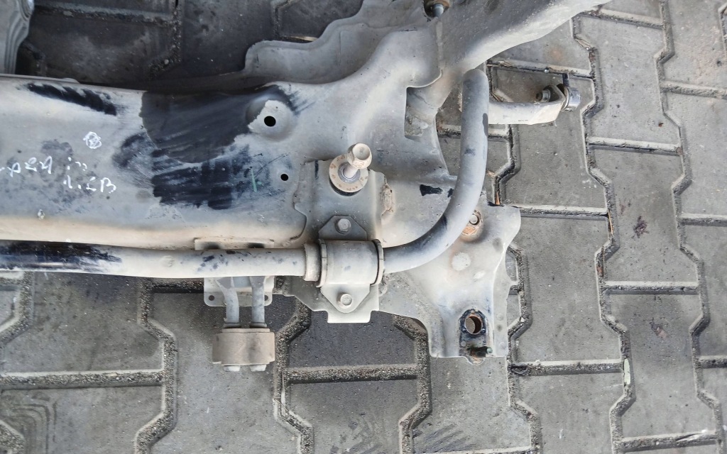 Suzuki vitara iii подрамник подрамник подрамник 1.6 b 2015- Недорого