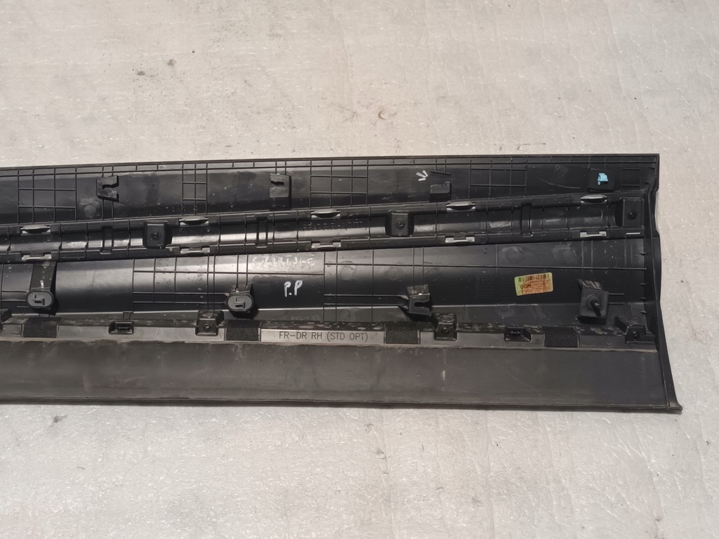 фото №9, Молдинг na двері правий перед kia sportage v передня права