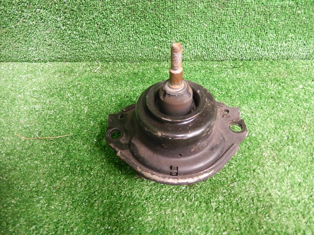 фото №1, Подушка двигателя grand cherokee wk2 68252523aa