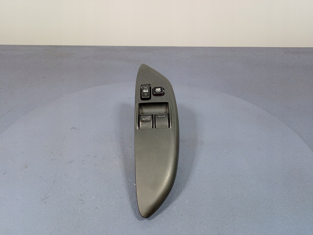 фото №1, Toyota yaris i панель вікон лівий перед