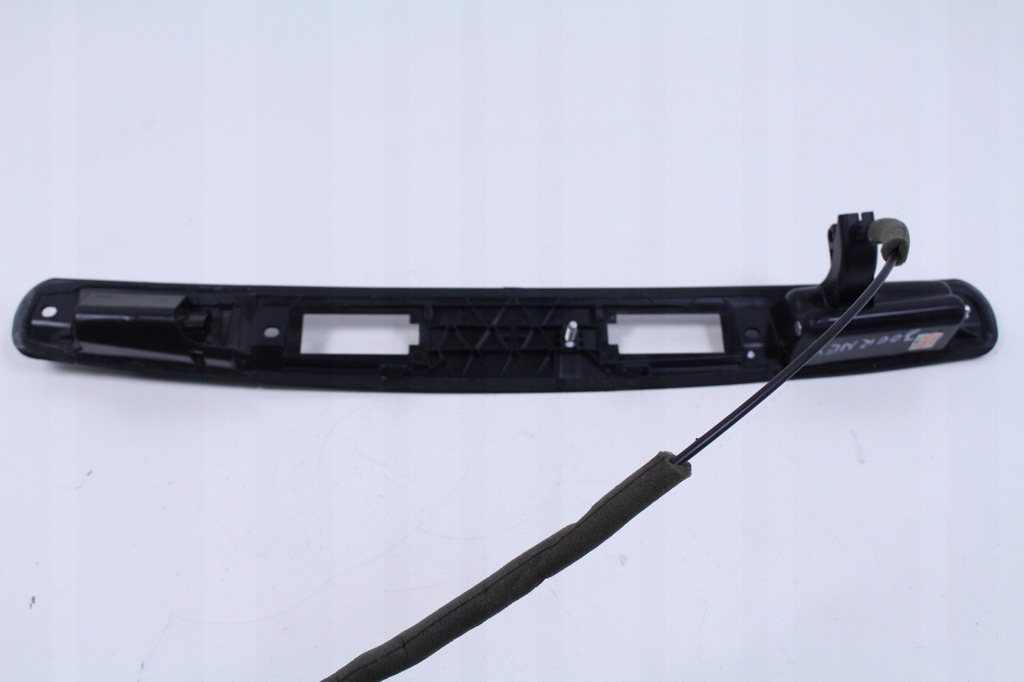 фото №5, Накладка крышки камера dodge journey 09r.